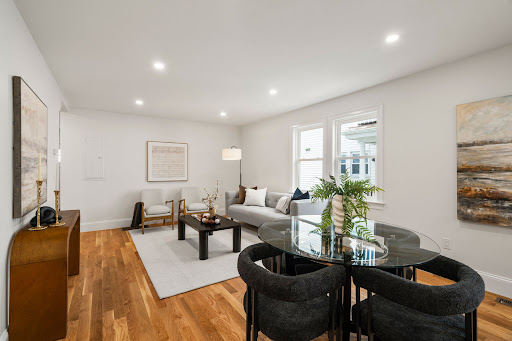 Modern bright living dining room - Luxury apartment / penthouse for sale in Medford, 5 bedrooms