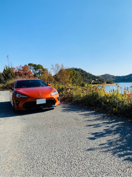 86の地べた撮り・洗車した！・快晴☀️に関するカスタム事例の投稿画像7枚目