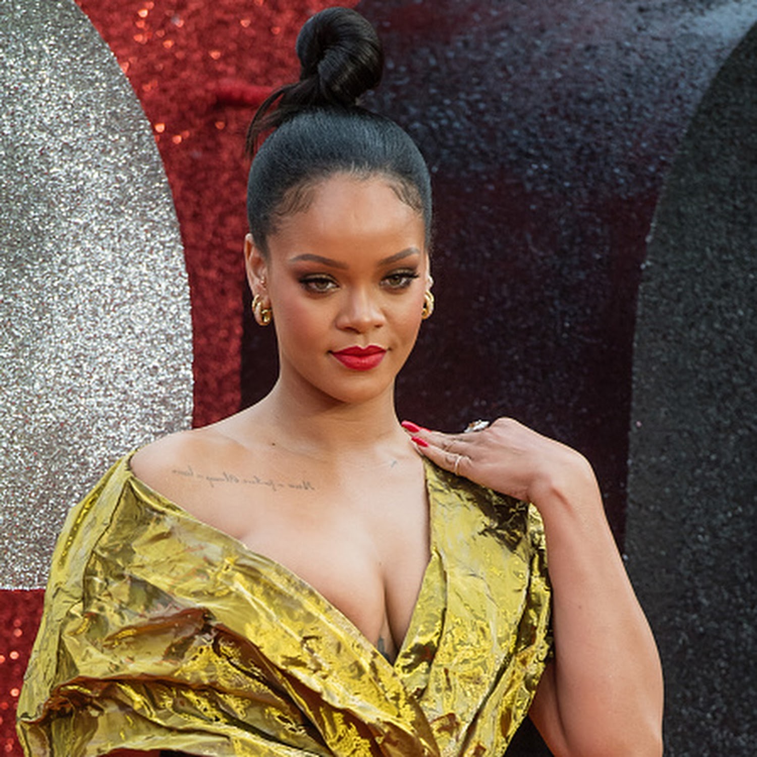 Rihanna Is Launching a Fashion Line with LVMH