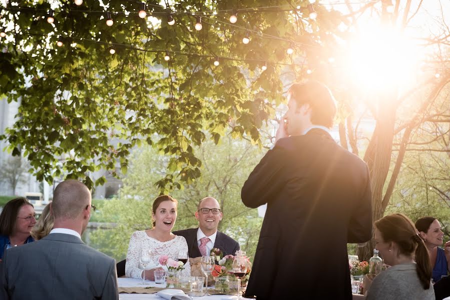 Fotógrafo de casamento Shirley Born (sjurliefotograf). Foto de 31 de outubro 2017