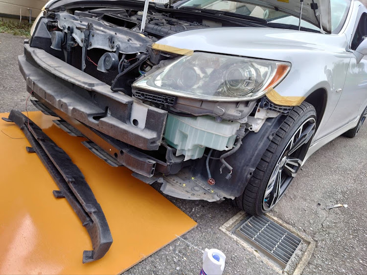 LSのヘッドライトクリーニング・洗車・Xceed氏・DIYに関するカスタム事例の投稿画像2枚目