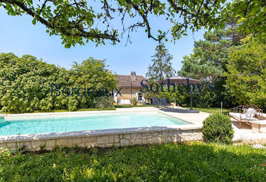 House with pool and terrace 9