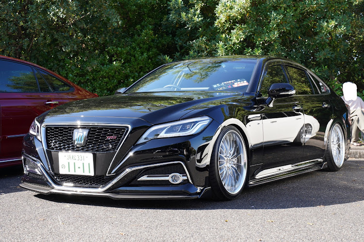 クラウンセダンのクラウン&マジェスタ限定MTに関するカスタム事例の投稿画像2枚目