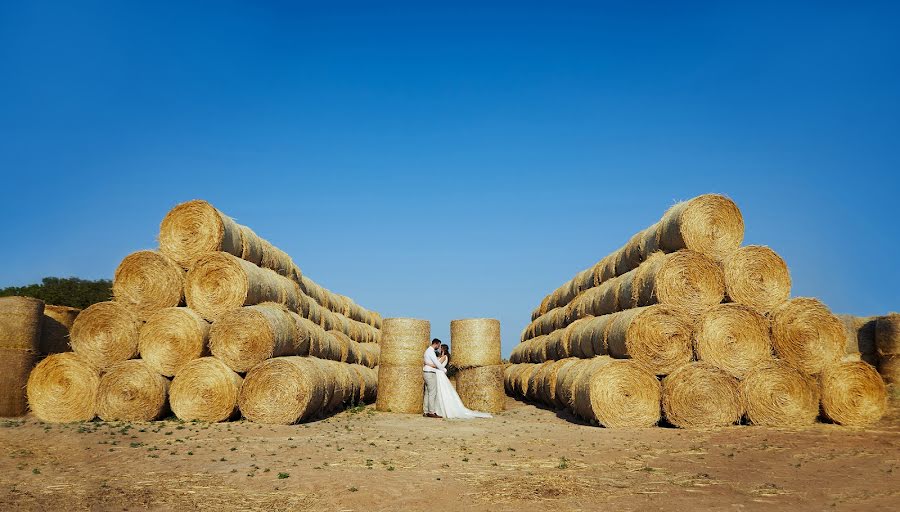 Bröllopsfotograf Giorgos Antoniadis (antoniadis). Foto av 24 oktober 2022