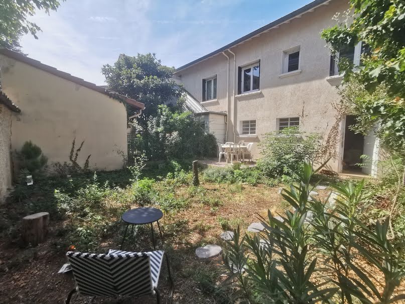 Vente maison 8 pièces 192 m² à Lyon 8ème (69008), 520 000 €