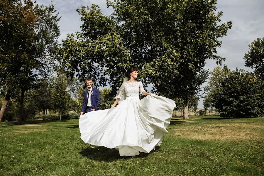 Fotografo di matrimoni Maksim Anoshka (anoshka). Foto del 26 giugno 2019