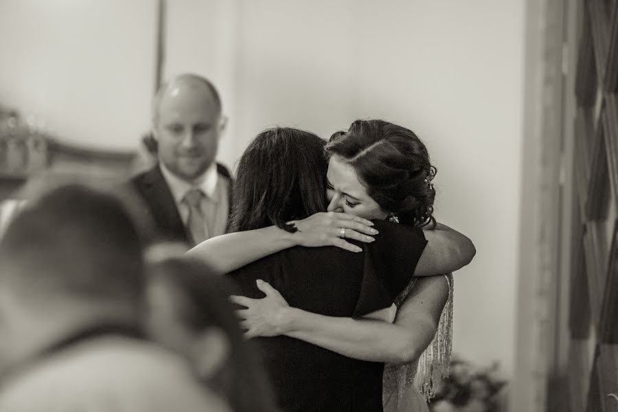 Fotógrafo de casamento Anna Zhdanova (annajhdanova). Foto de 9 de outubro 2018