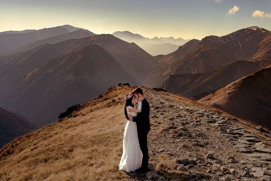 Huwelijksfotograaf Dawid Konieczny (weddmoments). Foto van 10 maart 2020