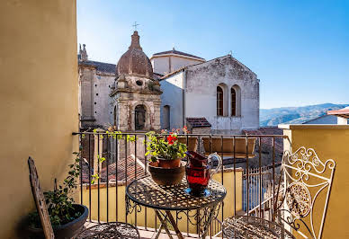 Maison avec jardin et terrasse 8