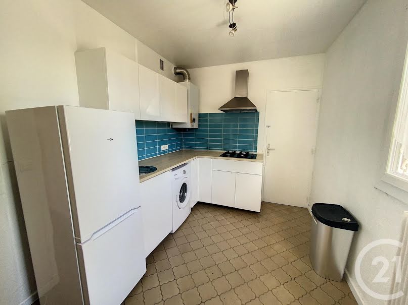 Location meublée appartement 3 pièces 78 m² à Montpellier (34000), 890 €