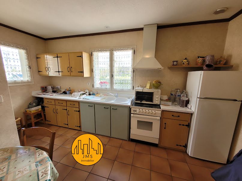 Vente maison 5 pièces 130 m² à Cosne-d'Allier (03430), 166 000 €