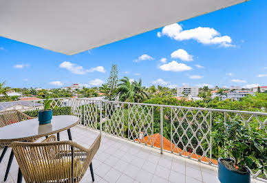 Apartment with pool 1