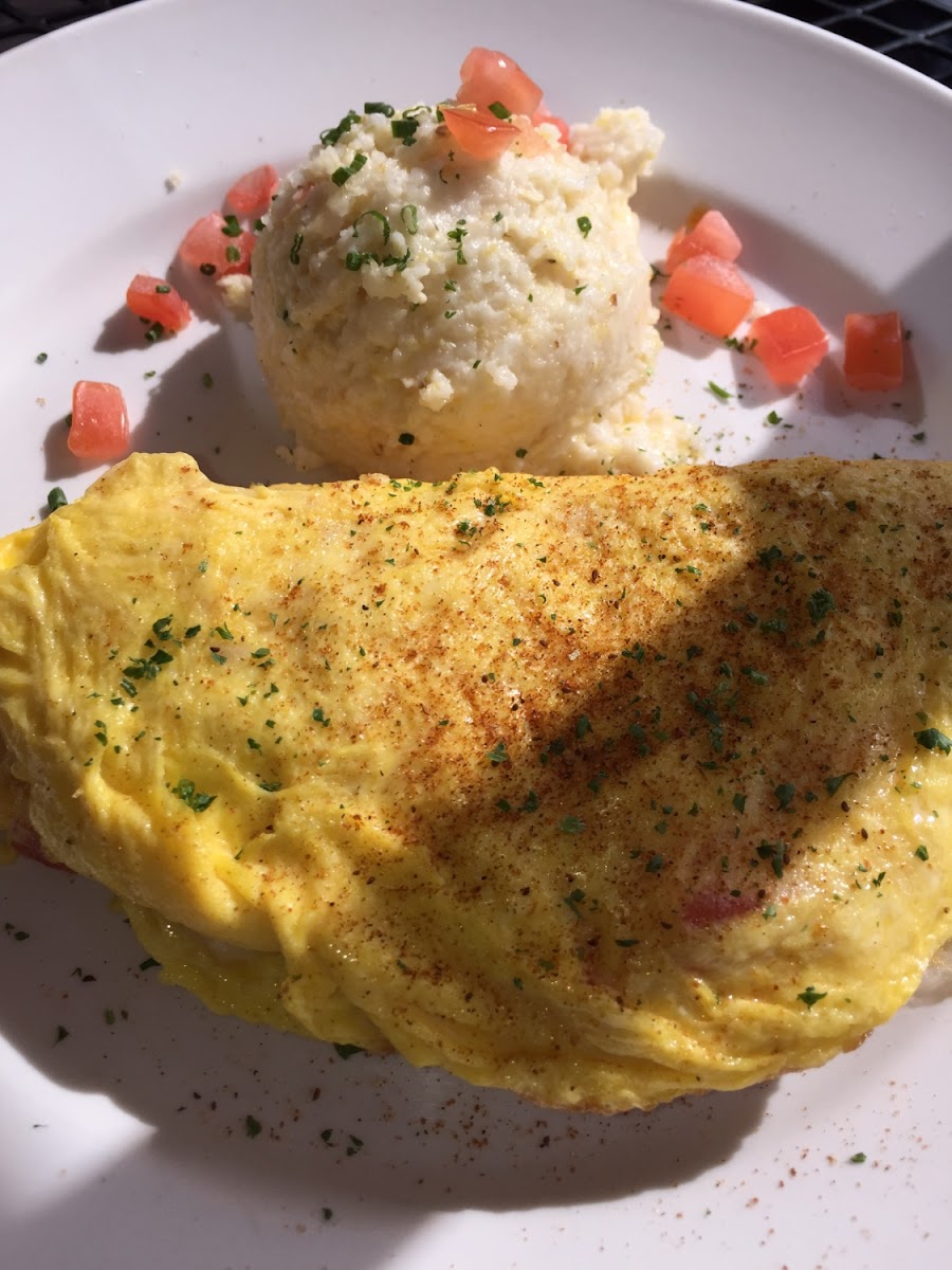 Maryland Omelet with Grits