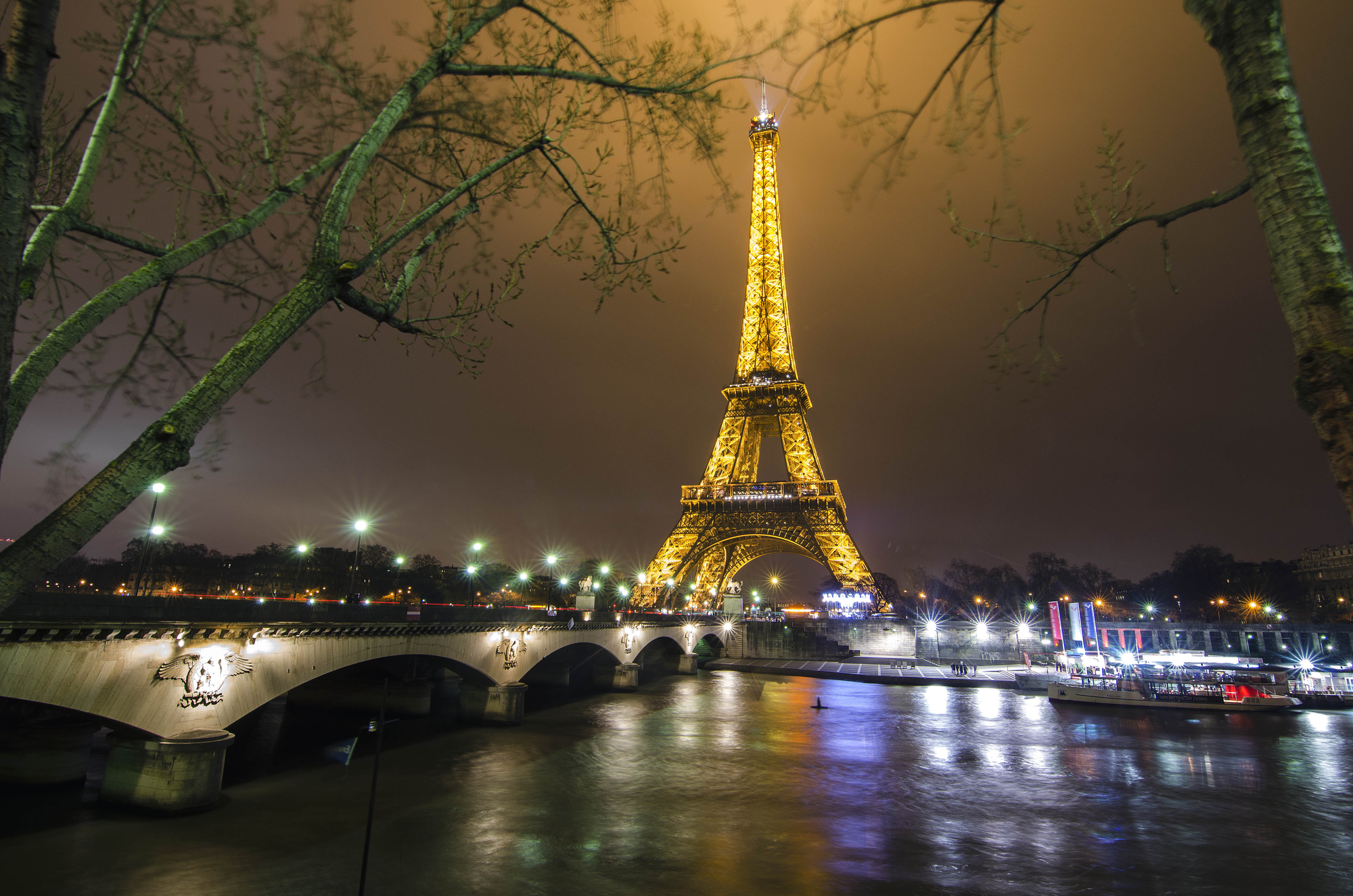 Tour Eiffel by night !! di nicola012