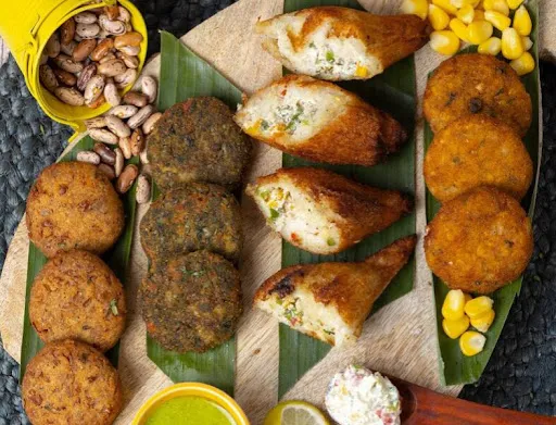 Veg Kadhai Se Platter [12 Pieces]