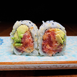 Spicy Tuna & Avocado