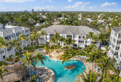 Apartment with pool 9