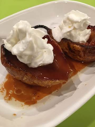 BONNIE’S BAKED PEARS WITH WHIPPED CREAM