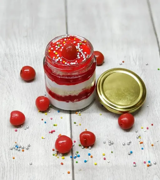 Strawberry Jar Cake [200 Ml]