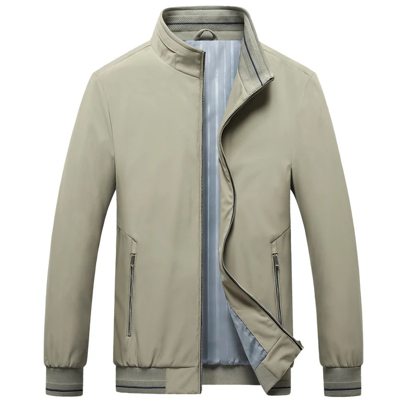 Herrenjacke mit Stehkragen. Stilvoller Look für den modernen Mann. Perfekte Passform und hochwertiges Design für jeden Anlass. Bequem und elegant.