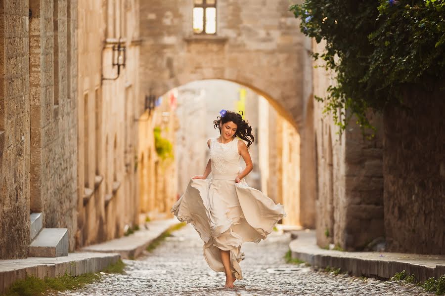 Fotógrafo de casamento Natalya Kosyanenko (kosyanenko). Foto de 19 de fevereiro 2015