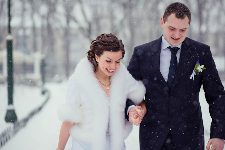 Wedding photographer Yuliya Bulash (julia-gemini). Photo of 20 January 2014