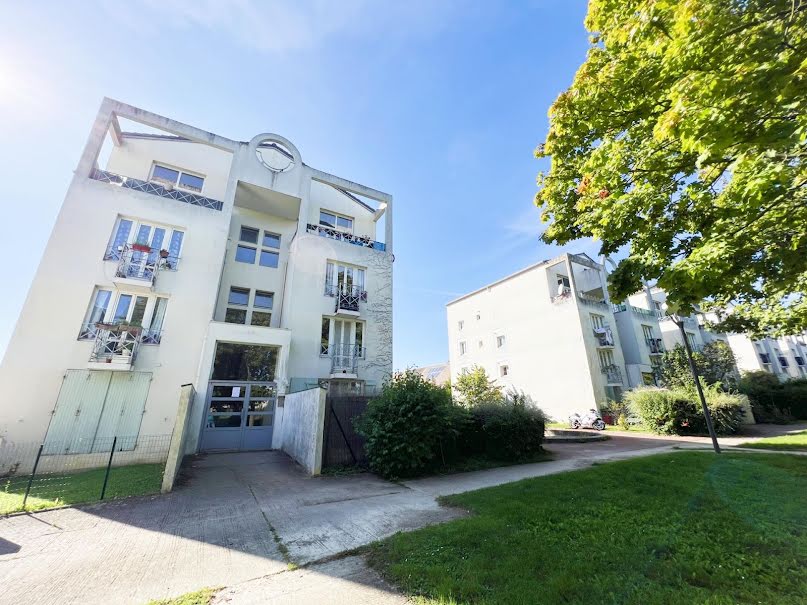 Vente appartement 2 pièces 55 m² à Cergy (95000), 150 000 €