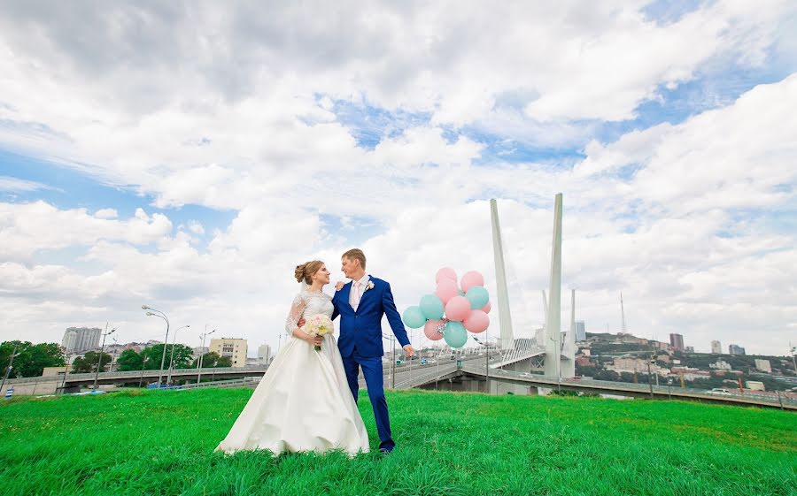 Fotógrafo de casamento Anastasiya Terida-Kremeneckaya (nastya1994). Foto de 18 de outubro 2017