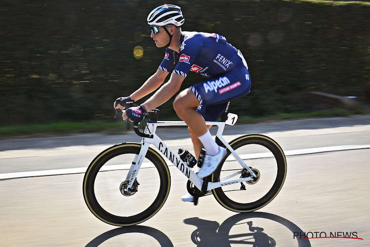 Tim Merlier moet in eerste etappe Tirreno-Adriatico tevreden zijn met de zesde plaats: "Ik rijd een goede sprint, maar het kalf was al verdronken"