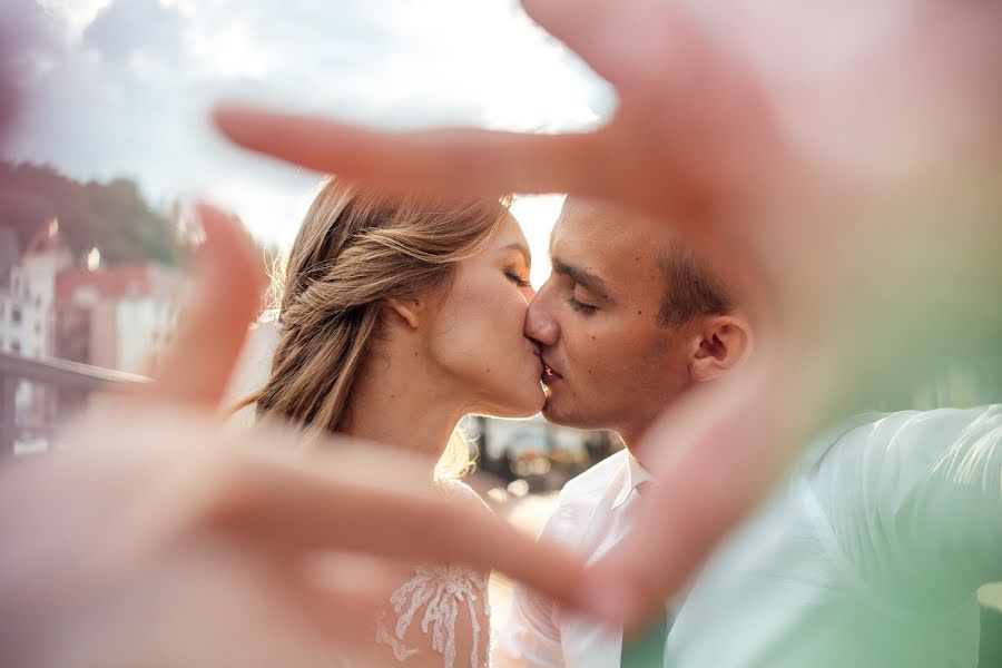 Fotógrafo de casamento Dmitriy Makarchenko (weddmak). Foto de 10 de janeiro 2019