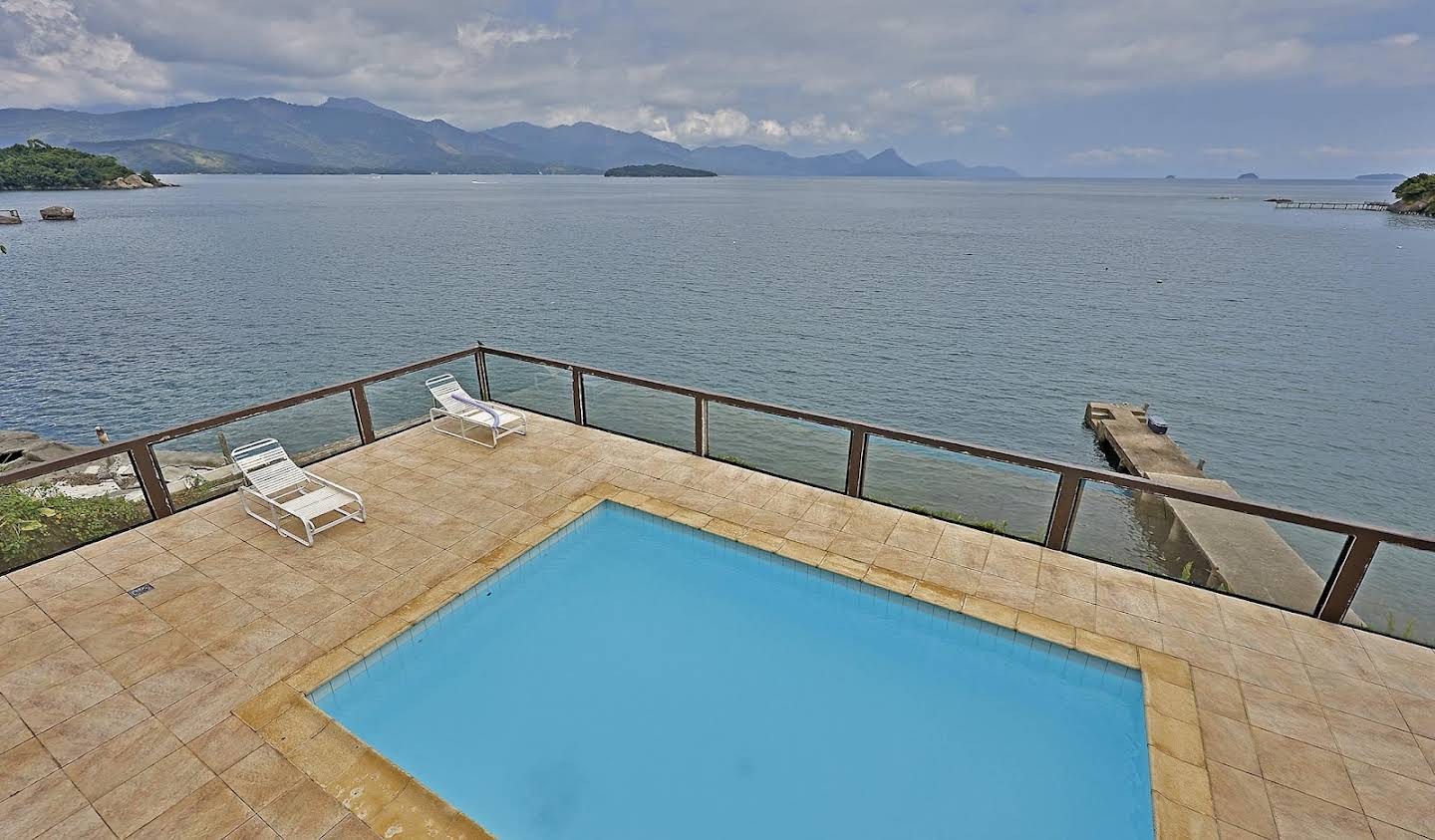 House with pool Angra dos Reis