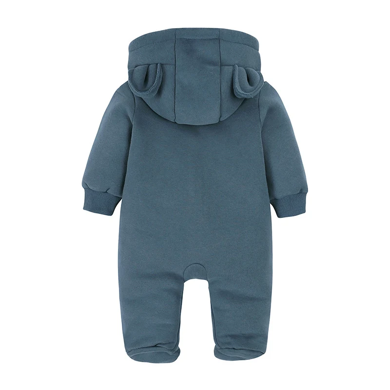 Dikke jumpsuit voor baby's met voetjes, perfect om je kleintje warm en comfortabel te houden tijdens koude dagen en nachten.