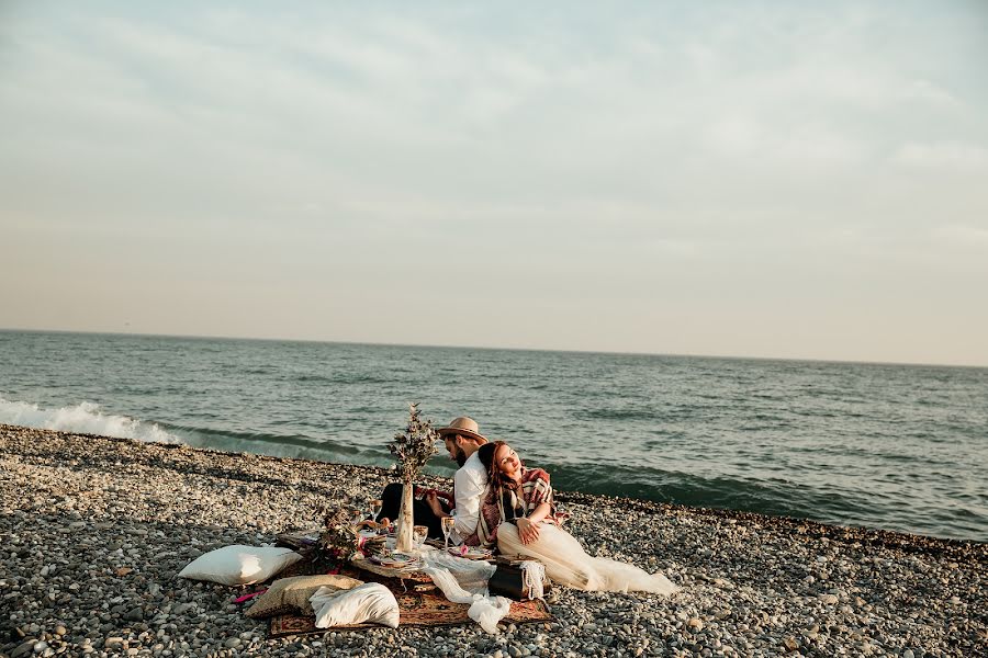 Svatební fotograf Alena Litvinova (litvinovasochi). Fotografie z 29.března 2017