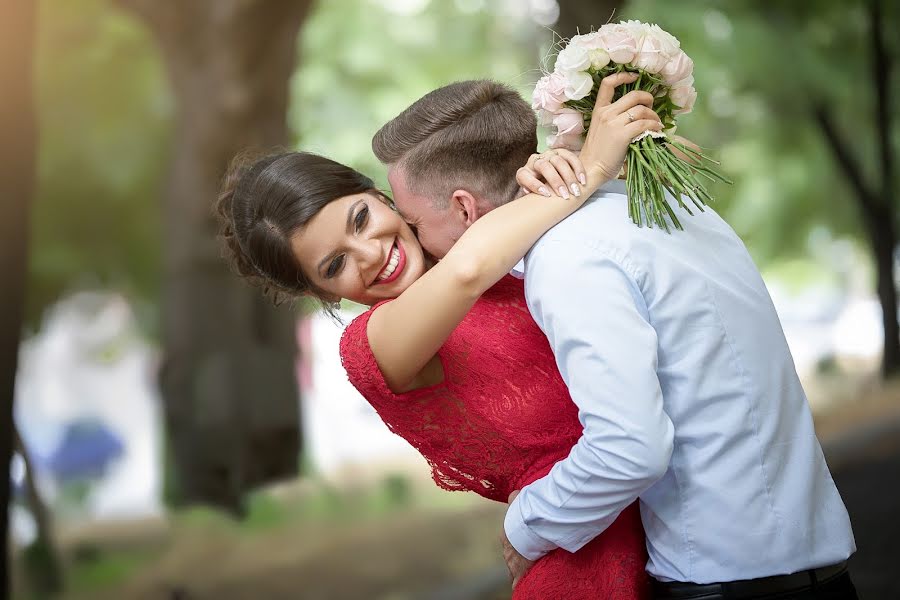 Esküvői fotós Fotografika Fotografika (adriantirsogoiu). Készítés ideje: 2018 március 13.