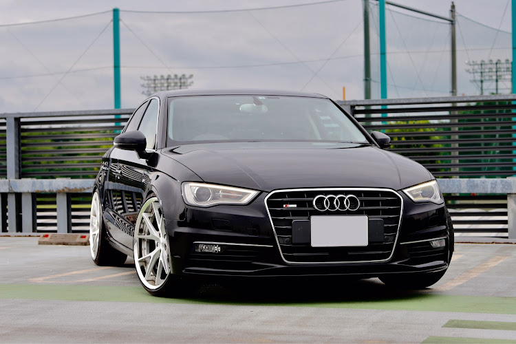 A3 セダンのトレーニングジム解除・出たがりません勝つまでは・Hyperforged・KW・洗車に関するカスタム事例の投稿画像3枚目
