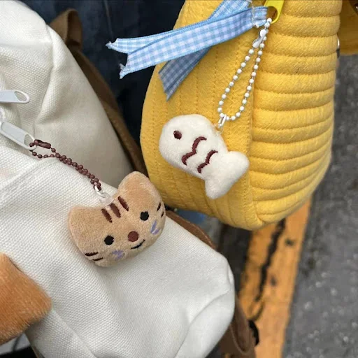 Cartoon Plush Cat Keychain On Backpack Hairy Kawaii Silk Fish Pendant For Women Men Kid Toy Doll Key Chain Bag Car Keyri