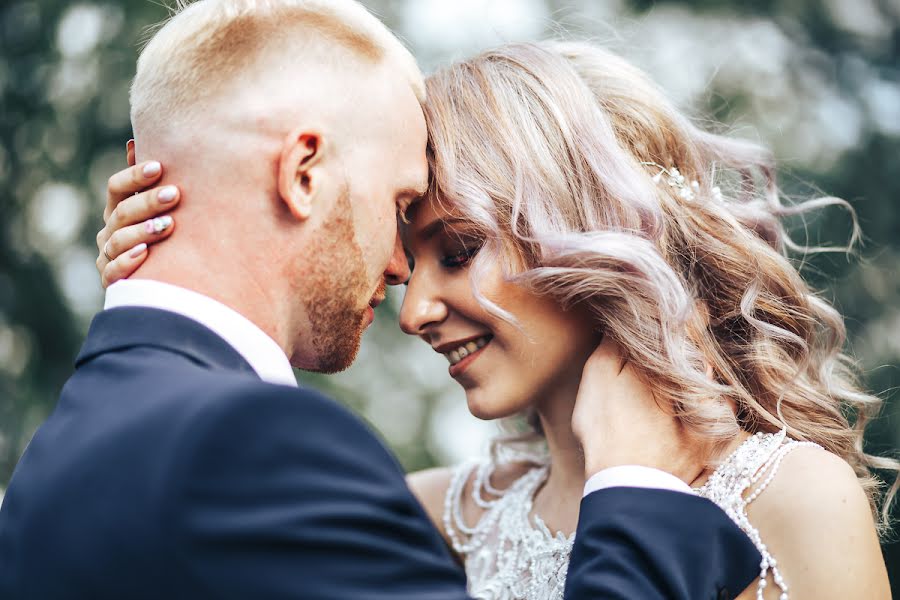 ช่างภาพงานแต่งงาน Dmitriy Ivlev (nicelogin) ภาพเมื่อ 31 สิงหาคม 2018