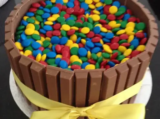 Kit Kat Gems Chocolate Cake