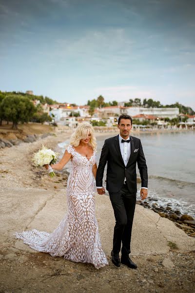 Wedding photographer Stathis Iliopoulos (chriseliopoulos). Photo of 11 November 2022