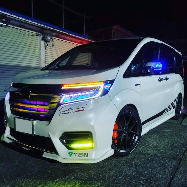 ステップワゴンスパーダの目指せPickUpCars・pickUpCarsに選ばれたい・あなたの車へのこだわりは？・車検対応に関するカスタム事例の投稿画像3枚目