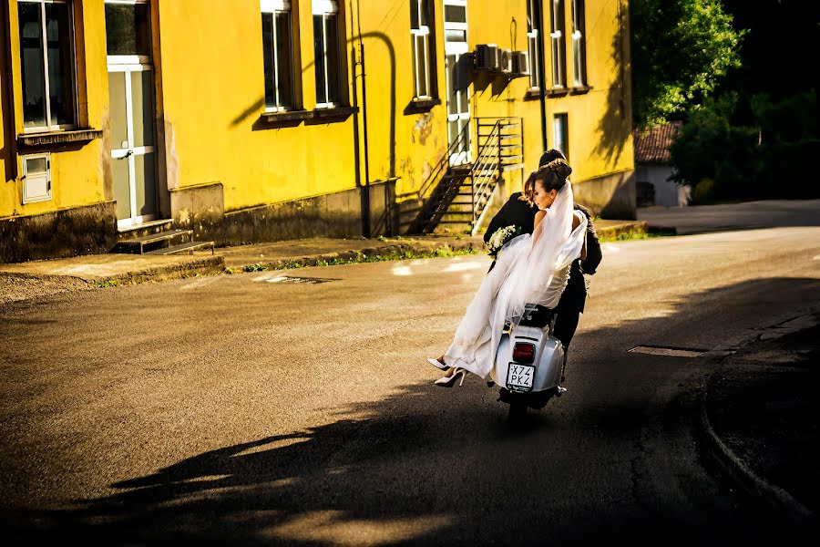 Jurufoto perkahwinan Vincenzo Tortorella (tortorella). Foto pada 9 Oktober 2023