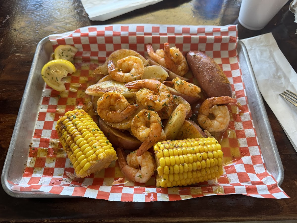 #6 Small Shrimp Platter, egg substituted for extra corn