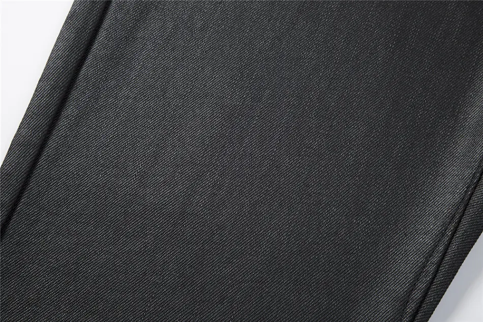 Pantalon décontracté ciré de couleur unie pour homme. Confort et style polyvalent au quotidien. Look moderne et durable. Idéal pour toutes les occasions.