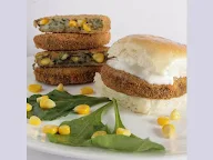 Goli Vada Pav No. 1 photo 2