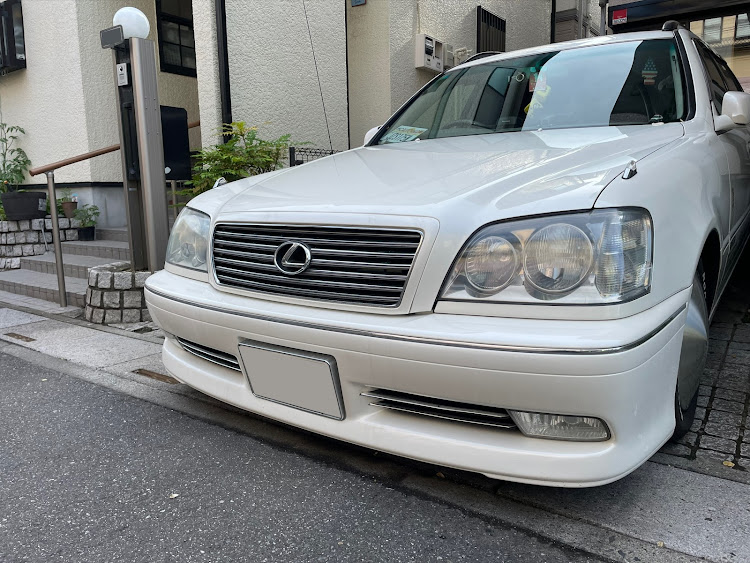 クラウンエステートのグレードエンブレム見てみたい・自動車税の季節ですね・エンブレムに関するカスタム事例の投稿画像2枚目