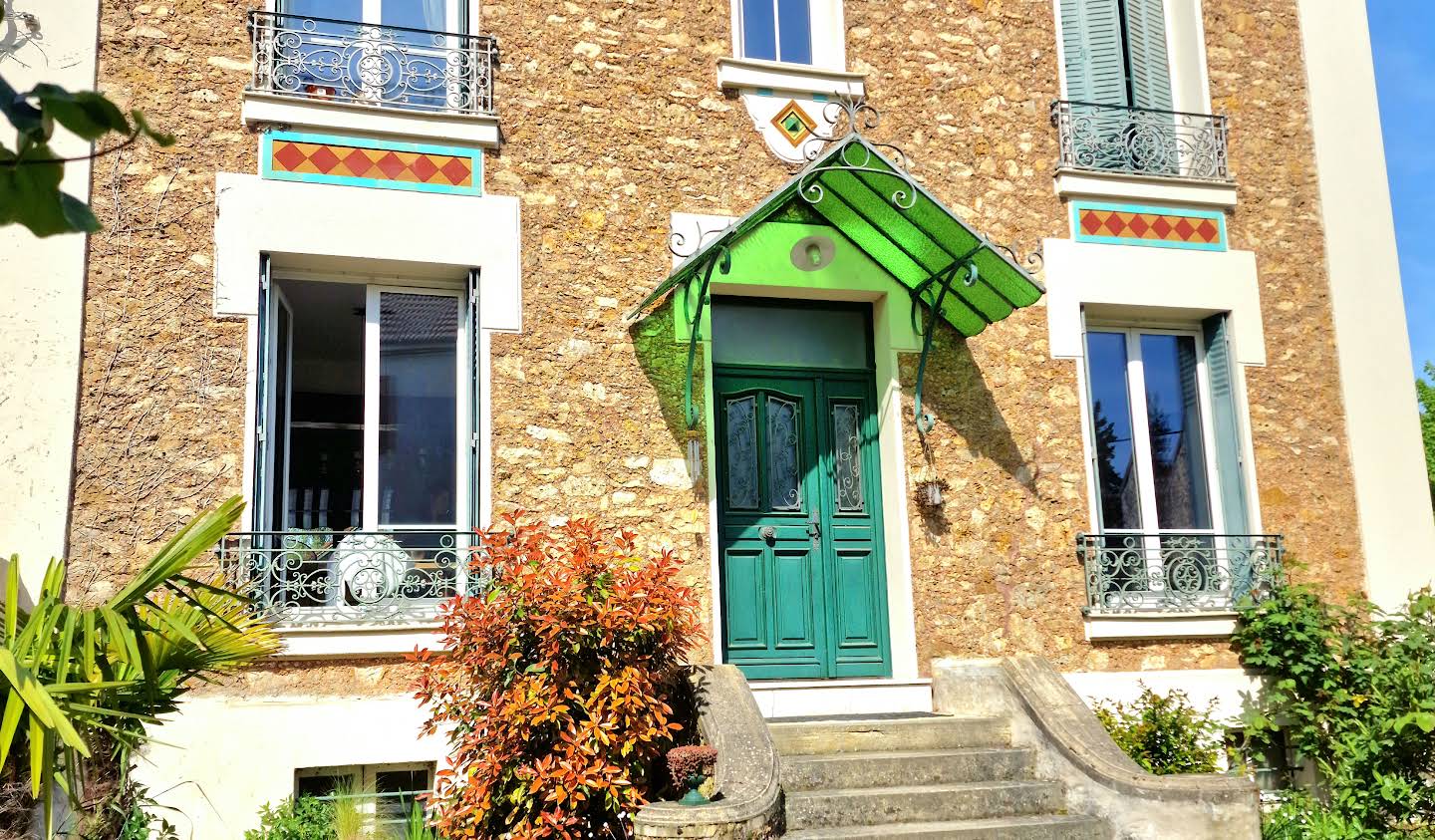 House with pool and garden Saint-Michel-sur-Orge