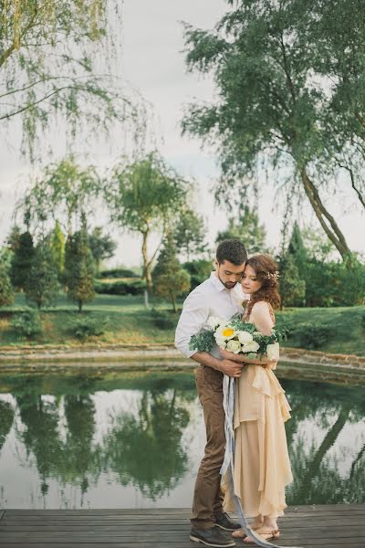 Fotógrafo de casamento Anastasiya Petropavlovskaya (panni). Foto de 30 de junho 2015