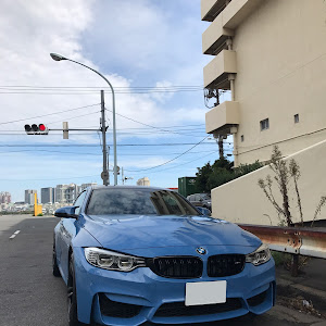 M4 クーペ F82