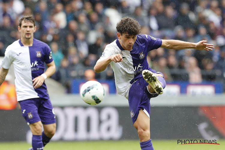 Théo Leoni, "le sang Mauve", fait une belle promesse aux supporters d'Anderlecht