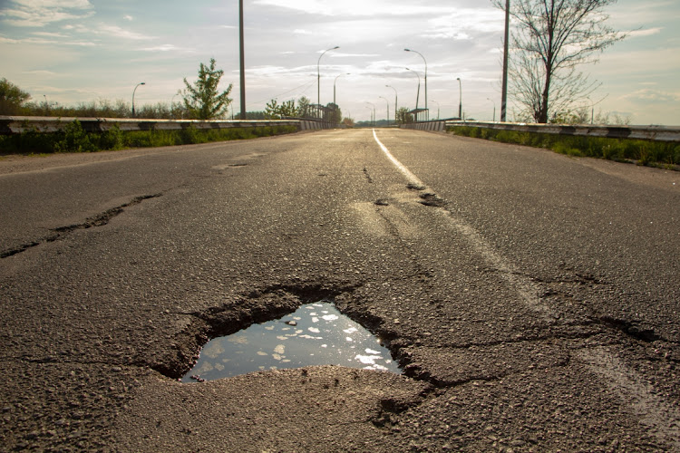 Pothole Assist manages claims with the relevant roads authority if you damage your vehicle’s tyres or rims on SA roads. Picture: SUPPLIED